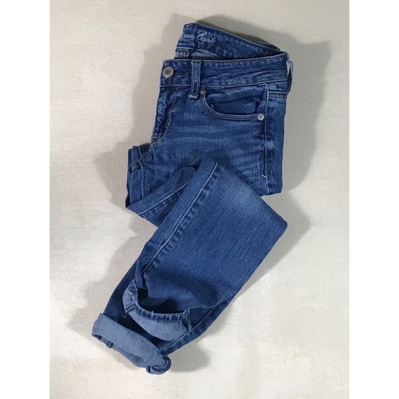 American Eagle Outfitters Denim - AEO Stretch Skinny Jeans in Medium Wash Sz 2 Long